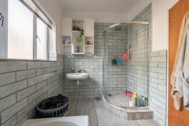 4 Bedroom Property for Sale in Riviersonderend Western Cape